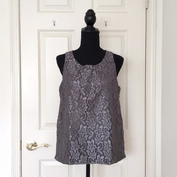 NWT. The Limited 100% Nylon All Lace Sleeveless Blouse with Full Lining. - Picture 5 of 6